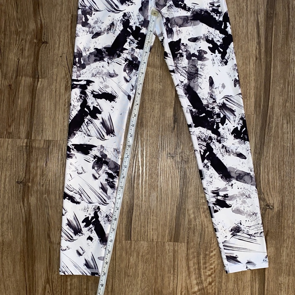 Fabletics Legging Bundle Size Small - image 3